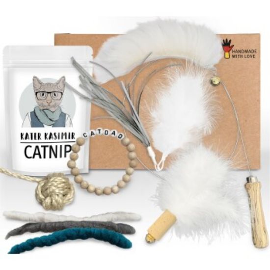 Kater Kasimir "CATDAD" Deluxe Set mit 9 beliebten Katzenspielzeugen aus Naturmaterial und handgemachtem Armband (Kater Kasimir)